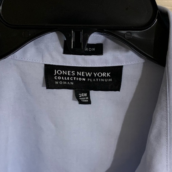 Jones New York Light Blue women’s Blouse size 24. - Picture 2 of 2
